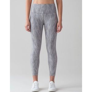 Lululemon Wunder Under Hi-Rise 7/8 Tight jacquard battleship silver spoon size 6